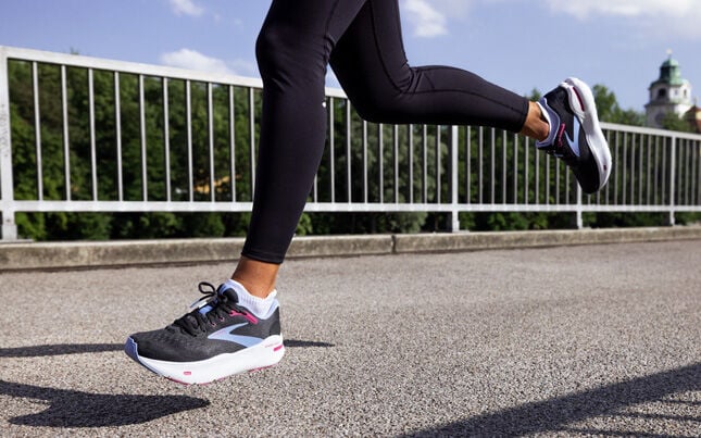 Free run arch support outlet