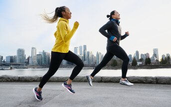 Comparaison des chaussures de course de Brooks : Adrenaline GTS c. Ghost