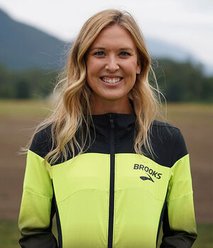 Entrenadora de atletismo Sarah Bair-Cross