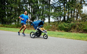 Courir avec une poussette&nbsp;: Les meilleurs conseils pour les parents en d&eacute;placement