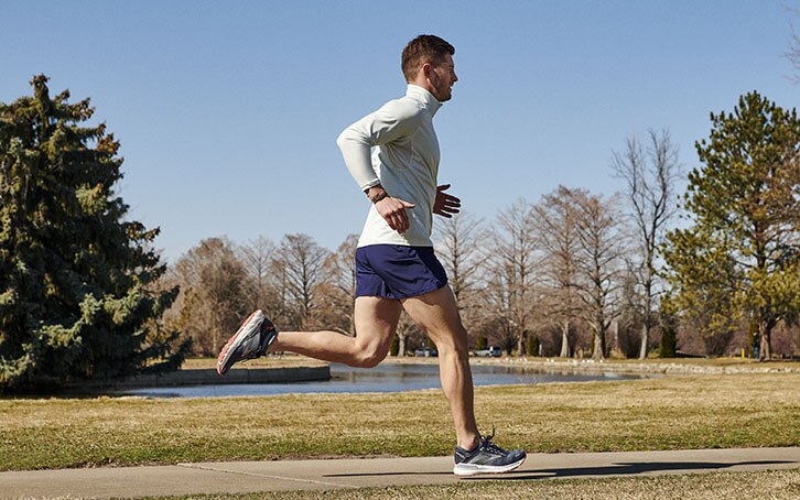 brooks running men