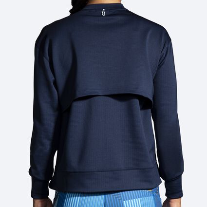 Brooks Run Within Sweatshirt für Damen – Model-Ansicht (von hinten)