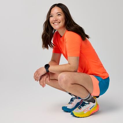 Vue angulaire du mouvement (sur tapis de course) Brooks High Point Short Sleeve pour femmes