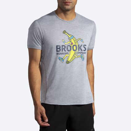 Model angle (relaxed) view of Brooks Distance Graphic Short Sleeve for men