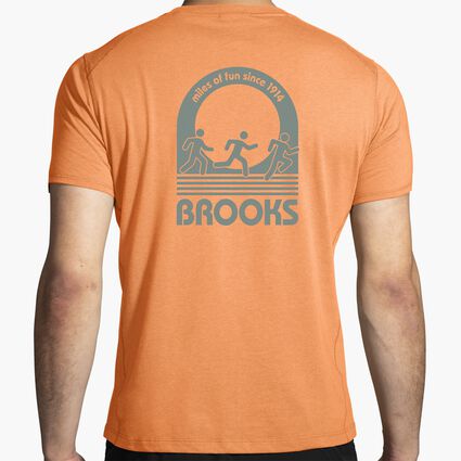 Model (back) view of Brooks Distance Short Sleeve 2.0 for men