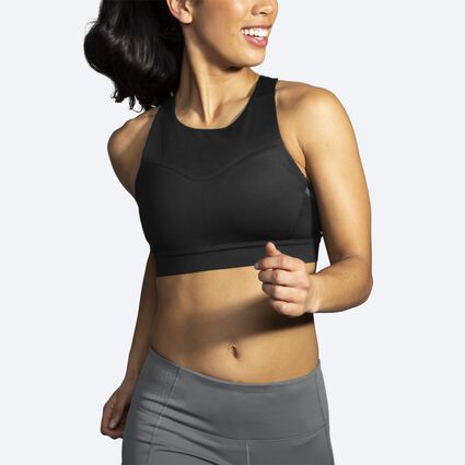 Model angle (relaxed) view of Brooks Drive 3 Pocket Run Bra for women