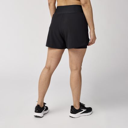 Model (back) view of Brooks Chaser 5" 2-in-1 Short 2.0 for women