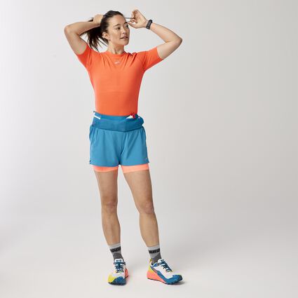 Vue angulaire du mouvement (sur tapis de course) Brooks High Point 3" 2-in-1 Short 2.0 pour femmes