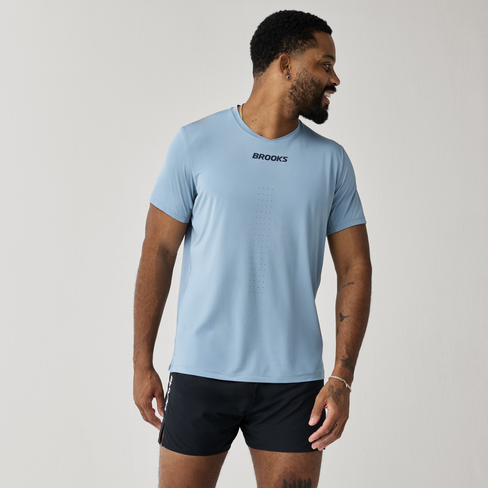 Brooks Running Men's Dash Cooling Short Sleeve