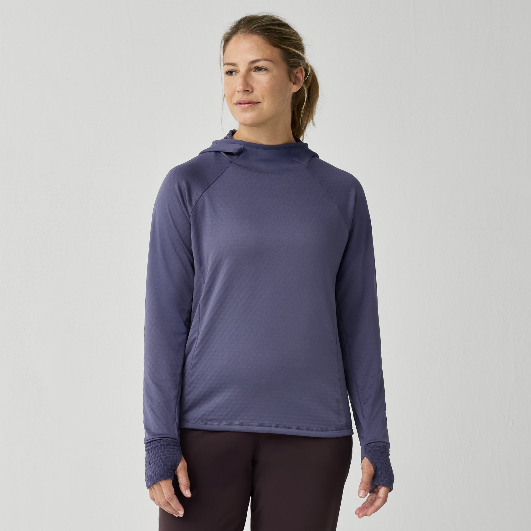 Brooks Running Women's Momentum Thermal Hoodie In Blue