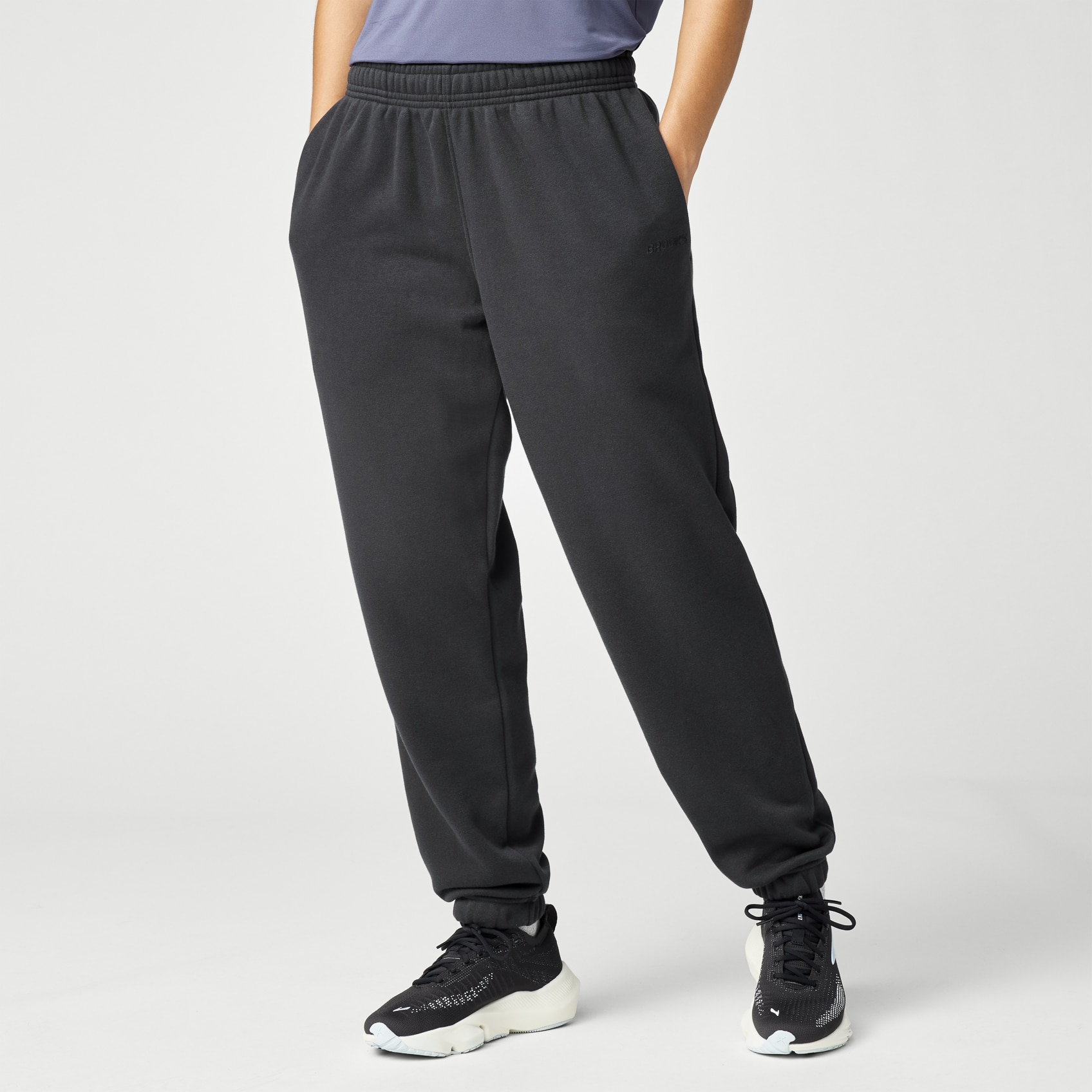 Brooks Running Women's Reset Sweatpant In Adult