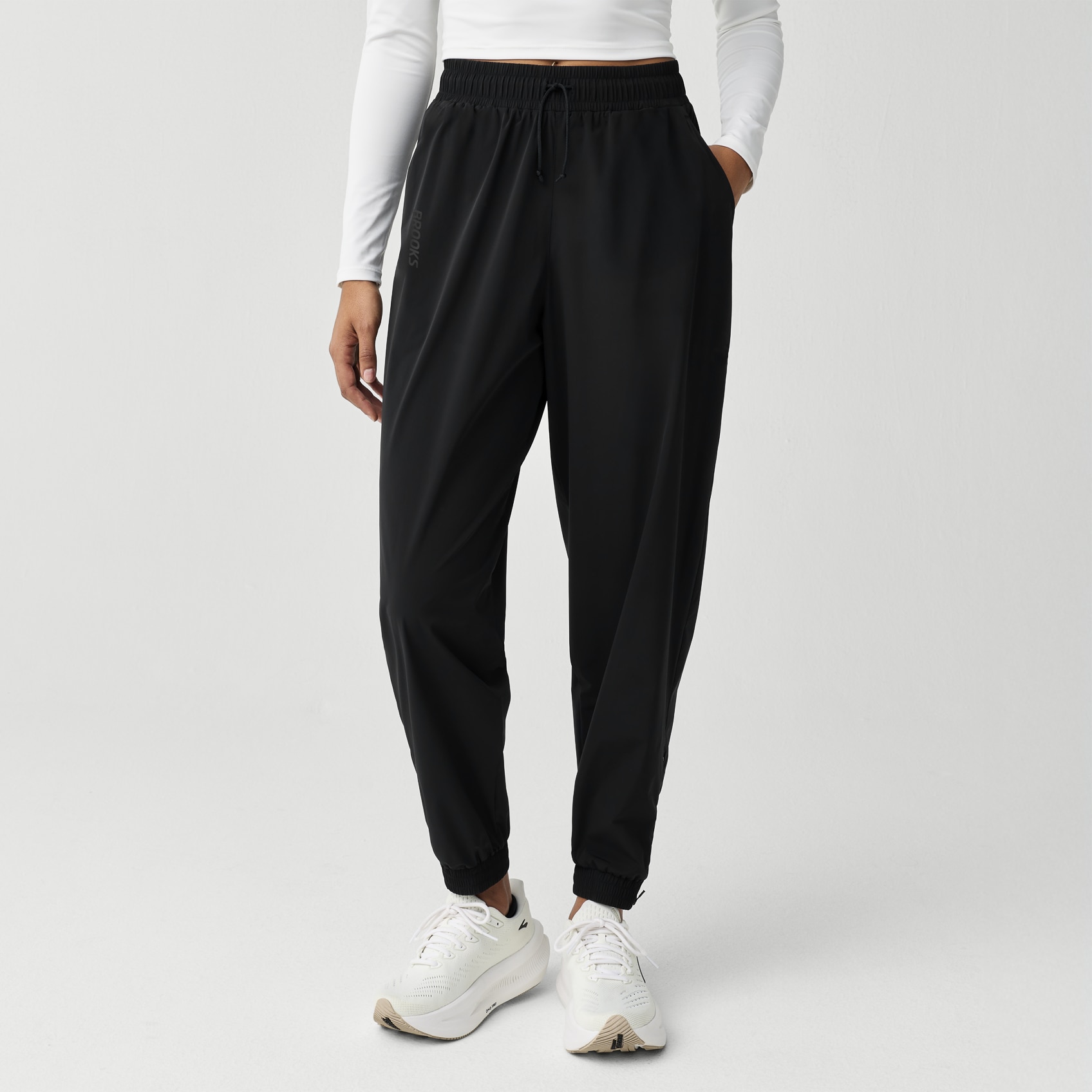 Brooks Running Women's Movement Tech Jogger