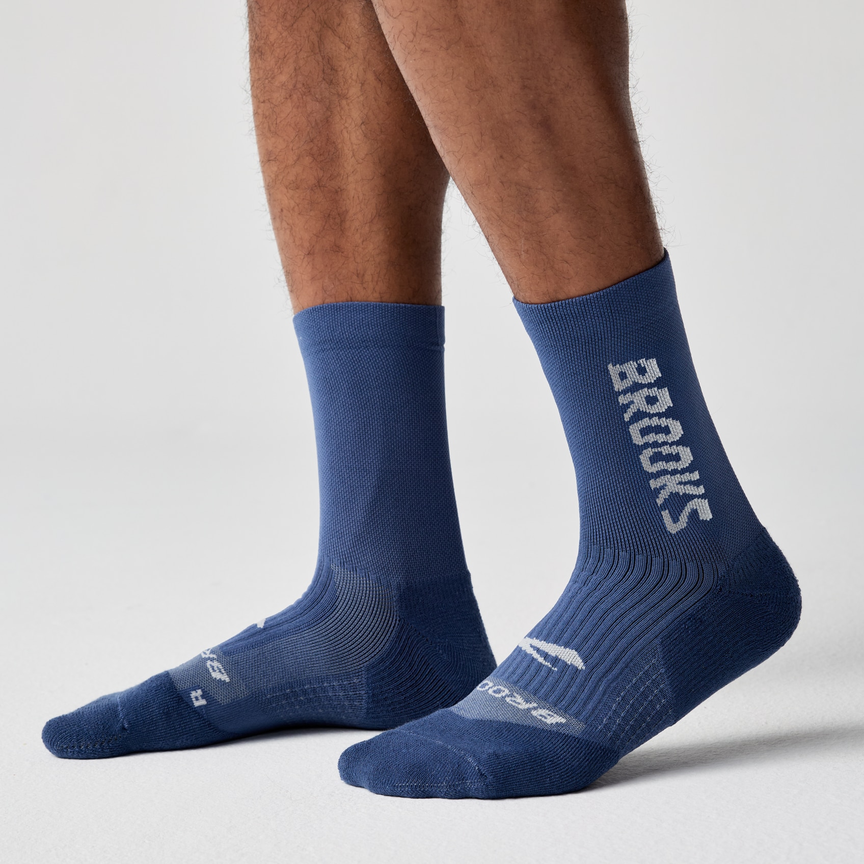 Brooks Running Unisex Ghost Crew Running Socks