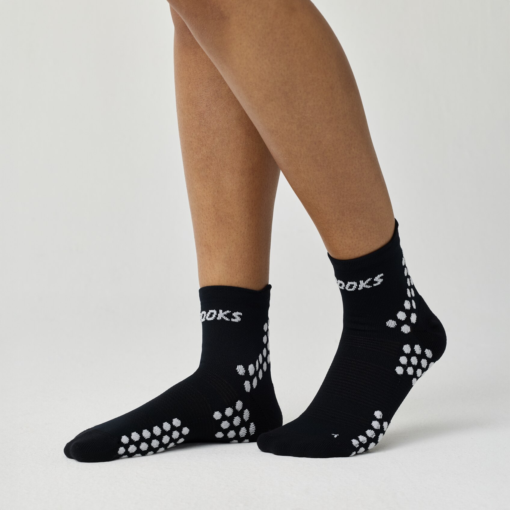 Brooks Running Unisex Glycerin Sensory Quarter Running Socks In Adult