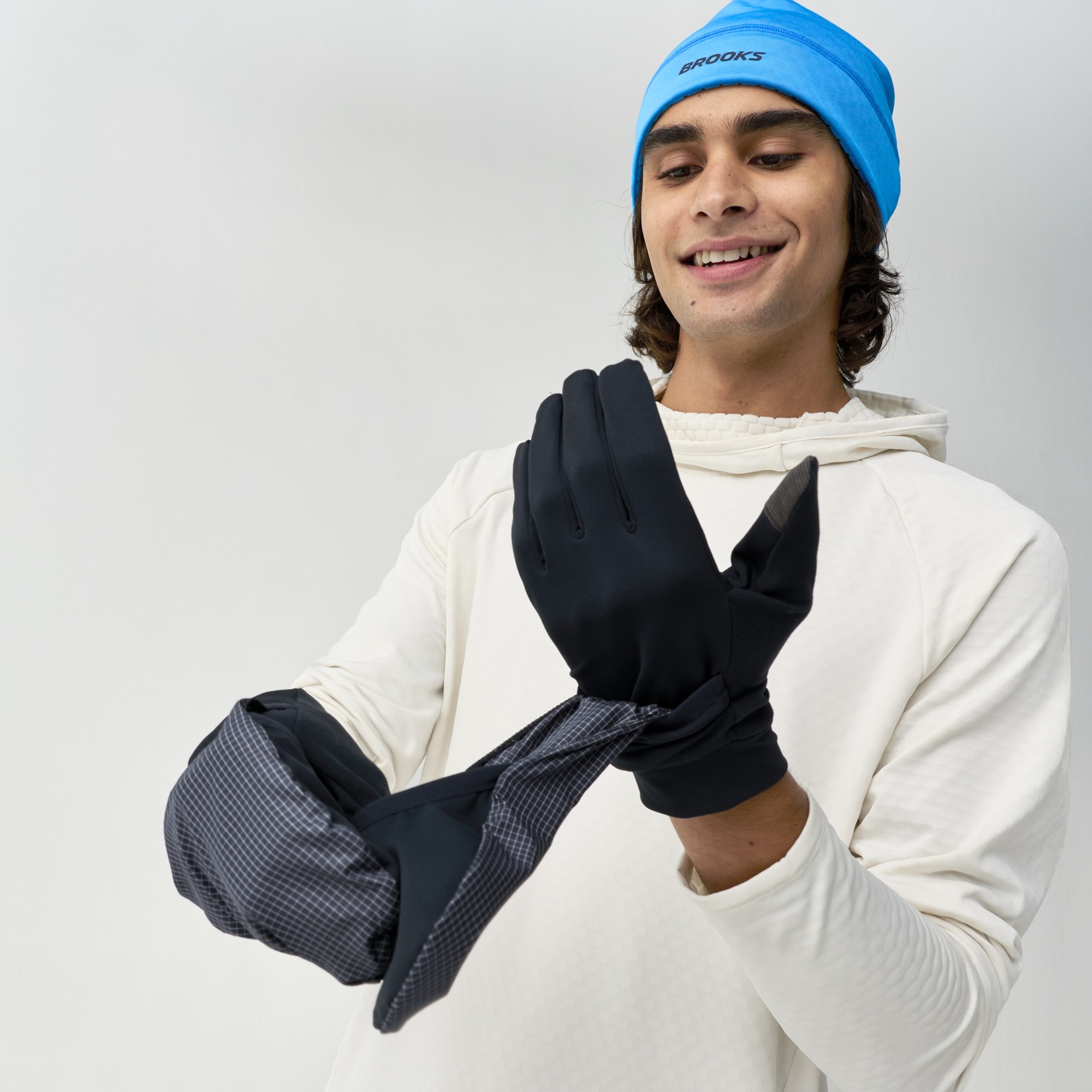 Brooks Running Unisex Momentum Thermal Hybrid Glove In Multi