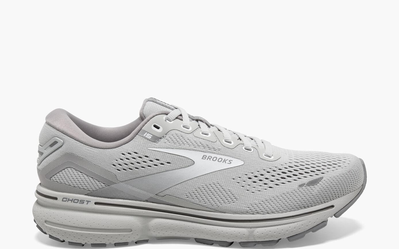 Hotel Kalinga Brooks Beast 16 Silver Men's Brooks Brooks
