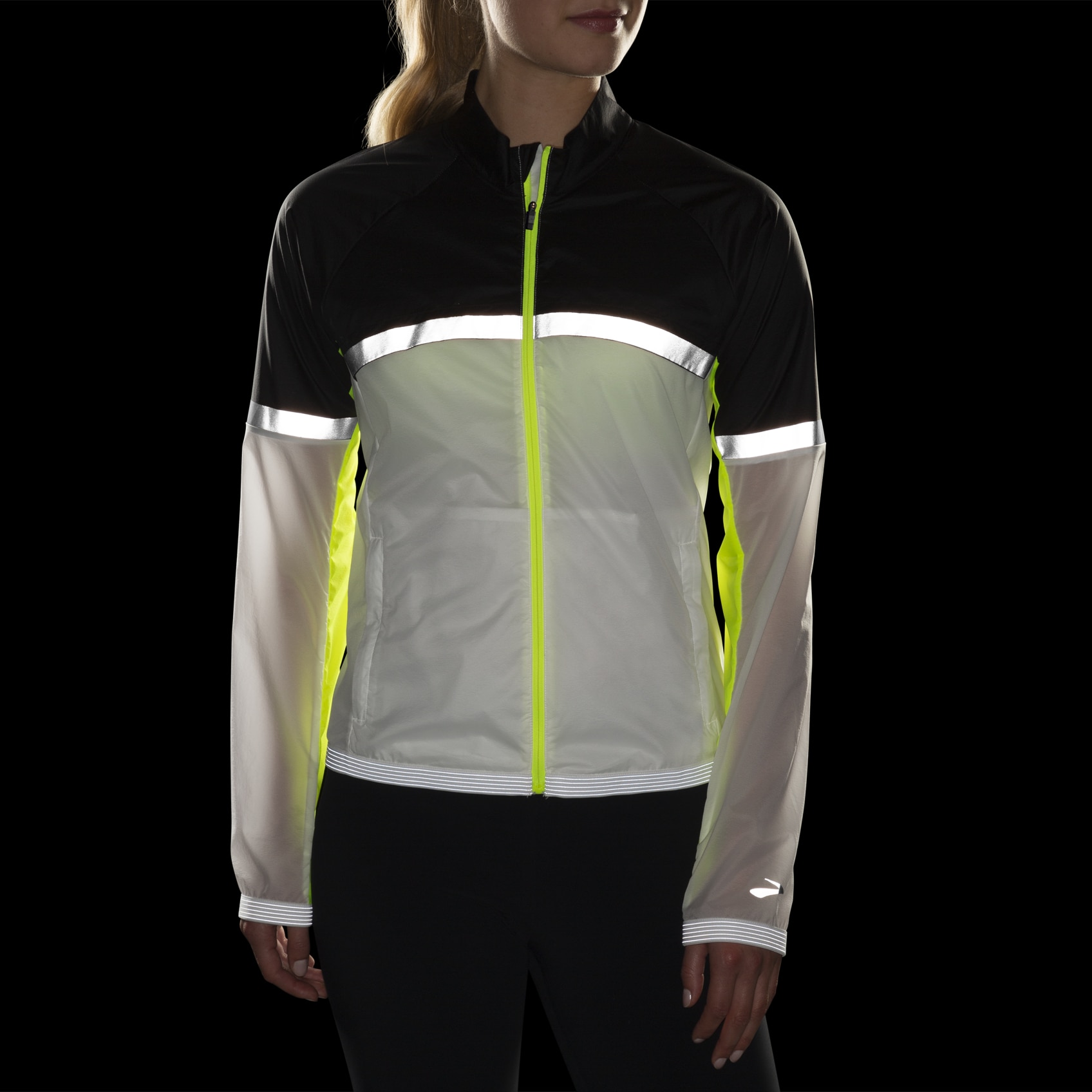 Brooks carbonite jacket womens clearance