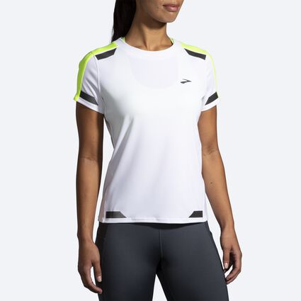 Model (front) view of Brooks Run Visible Short Sleeve for women