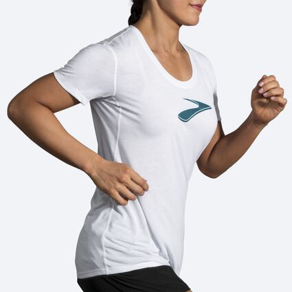 Vista angolo di movimento (tapis roulant) di Brooks T-shirt Distance Graphic da donna