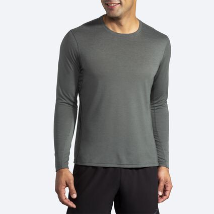 Model angle (relaxed) view of Brooks Distance Long Sleeve for men