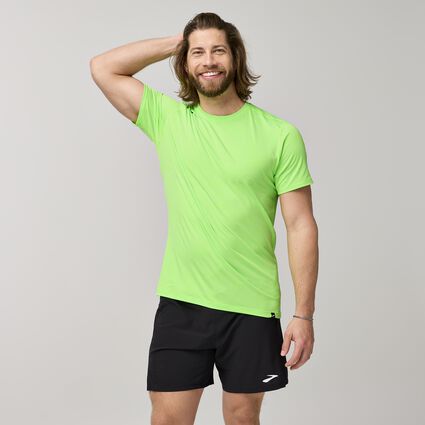 Model (front) view of Brooks Luxe Short Sleeve for men