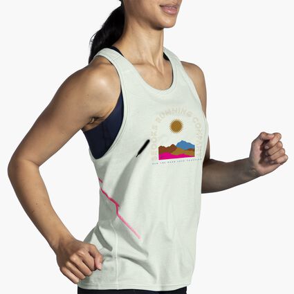 Movement angle (treadmill) view of Brooks Distance Tank 2.0 for women