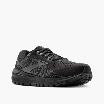 Mudguard and Toe view of Brooks Addiction GTS 15 for men
