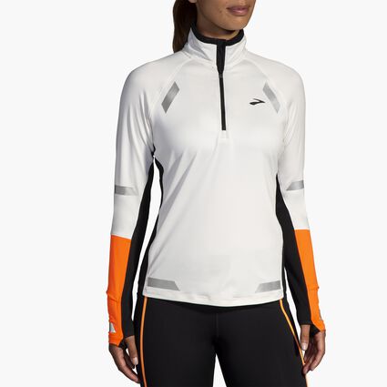 Model (front) view of Brooks Run Visible 1/2 Zip 2.0 for women