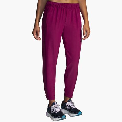 Model (front) view of Brooks Shakeout Pant for women