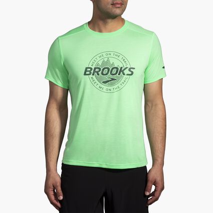 Model (front) view of Brooks Distance Short Sleeve 3.0 for men