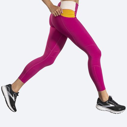 Movement angle (treadmill) view of Brooks Method 7/8 Tight for women