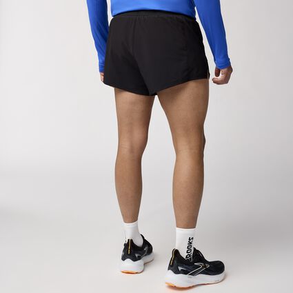 Vista (posteriore) del modello di Brooks Breakaway 3" Short da uomo