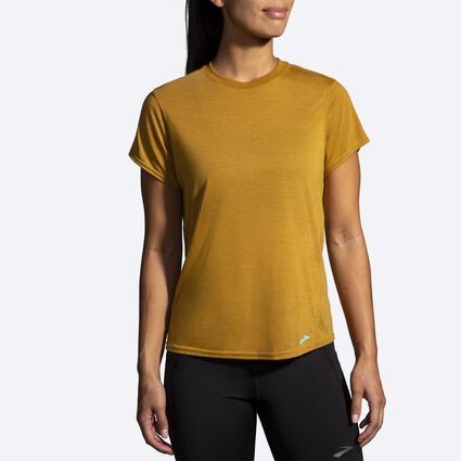 Model (front) view of Brooks Distance Short Sleeve for women