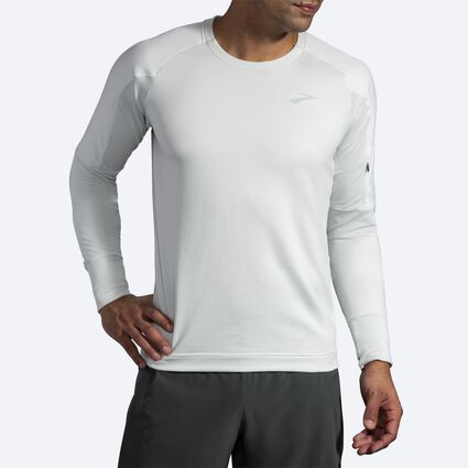 Model angle (relaxed) view of Brooks Notch Thermal Long Sleeve for men