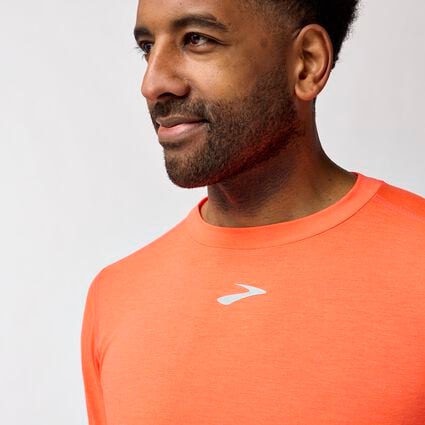Vista del detalle 1 de Brooks High Point Short Sleeve para hombre