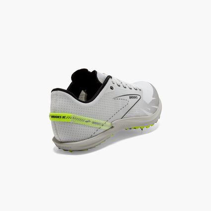 Heel and Counter view of Brooks Draft XC for unisex