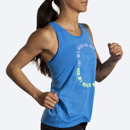 Movement angle (treadmill) view of Brooks Distance Tank 3.0 for women