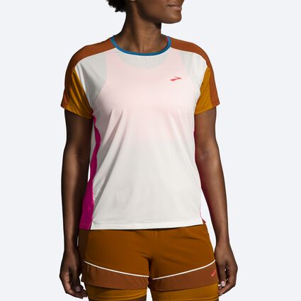 Brooks Sprint Free Short Sleeve 2.0 für Damen – Model-Ansicht (von vorne)
