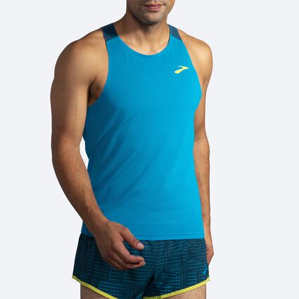 Model angle (relaxed) view of Brooks Atmosphere Singlet for men