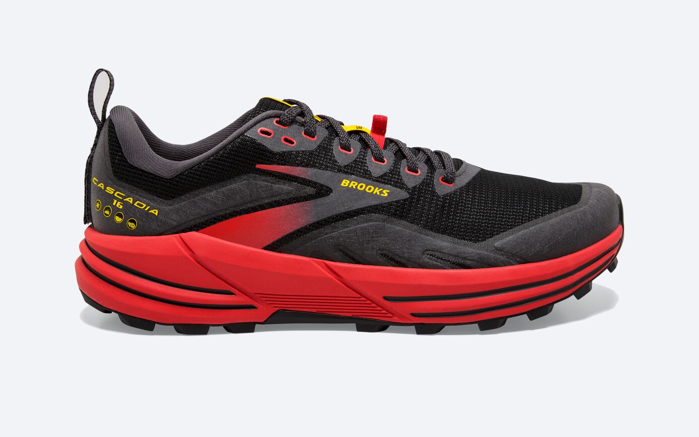 trail running shoes men