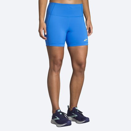 Model (front) view of Brooks Method 5" Short Tight for women