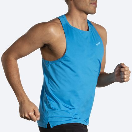 Movement angle (treadmill) view of Brooks Atmosphere Singlet 2.0 for men