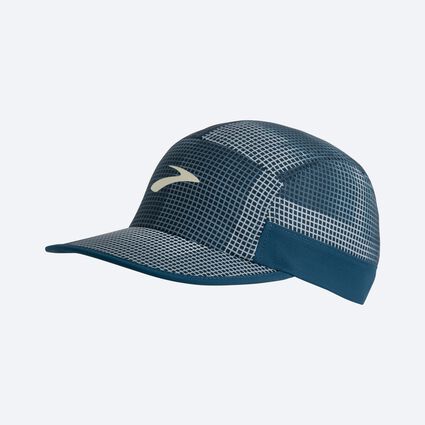 Laydown (front) view of Brooks Propel Hat for unisex