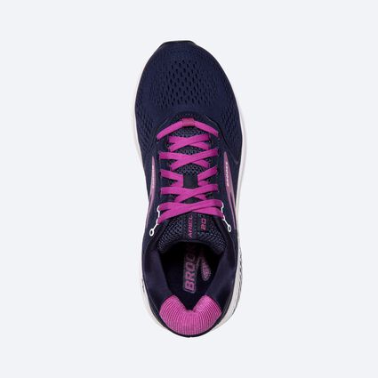 Top-down view of Brooks Ariel '20 for women