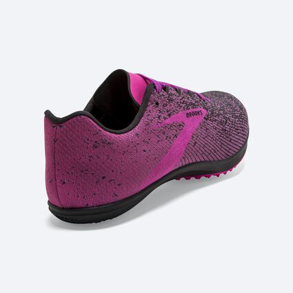 Heel and Counter view of Brooks Mach 19 Spikeless for women