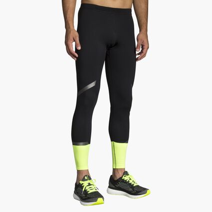 Model (front) view of Brooks Carbonite Tight for men