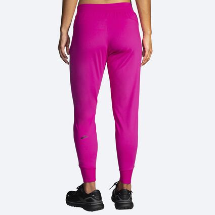 Model (back) view of Brooks Momentum Thermal Pant for women