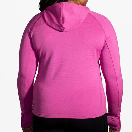 Brooks Notch Thermal Hoodie 2.0 für Damen – Model-Ansicht (von hinten)