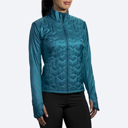 Model (front) view of Brooks Shield Hybrid Jacket for women
