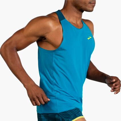 Vista angular del movimiento (cinta de correr) Brooks Atmosphere Singlet para hombre